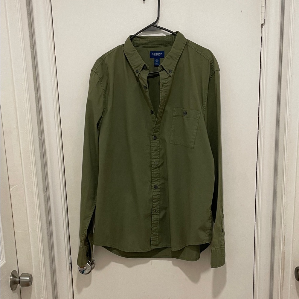 Arizona Jean Company Olive Green Button-Down Shirt